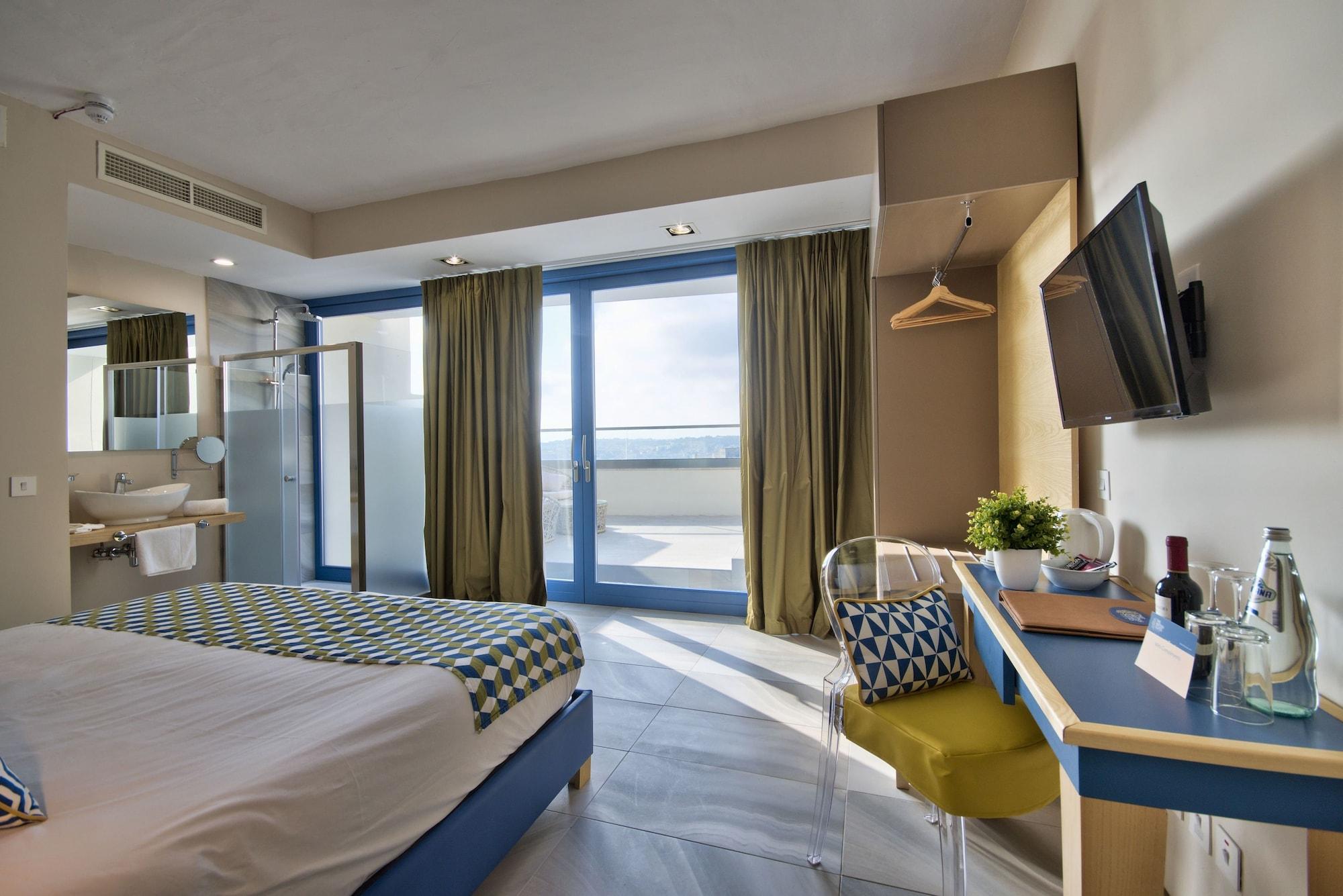 The British Suites Βαλέτα Εξωτερικό φωτογραφία